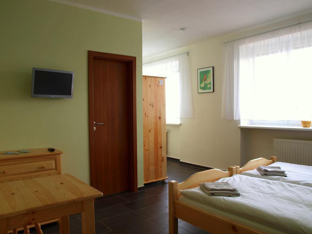 Penzion U Dvou Lip Drnholec Room photo